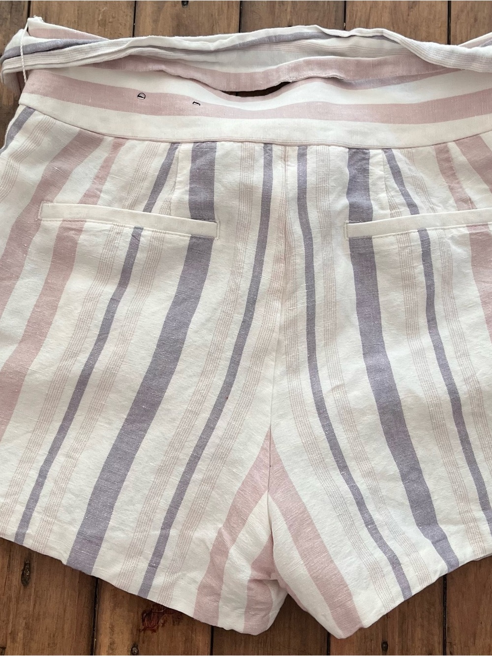 Like new Shortie high rise Striped Pink and Lavender Tie-Waist Shorts - Picture 6 of 7